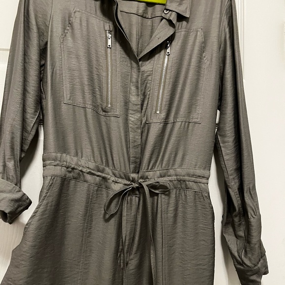 DKNY Khaki green jumpsuit 🖤 - Picture 5 of 10